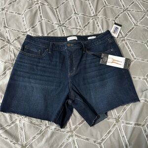 New Sofia Women's Cut Off Jean Shorts 

Size 12